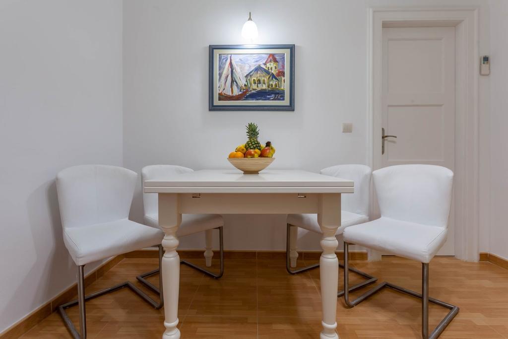Chic Apartment In Center Split Quarto foto